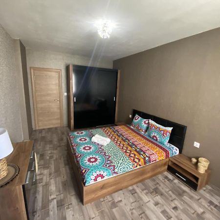 סופיה Lovely Cozy Apartment מראה חיצוני תמונה